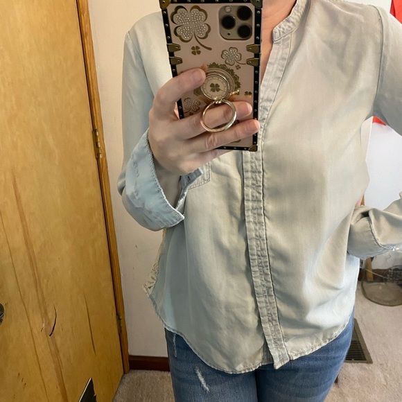 Holding Horses Tencel Chambray Lace Back Boho Top - Picture 9 of 12